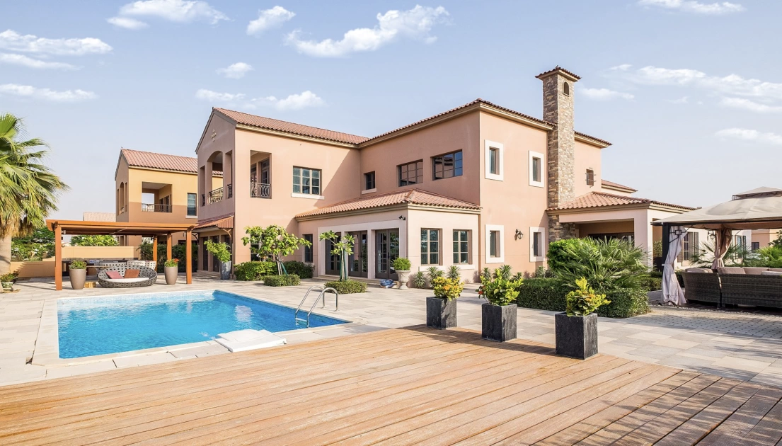 Жилой дом в Джумейра Гольф Эстейтс