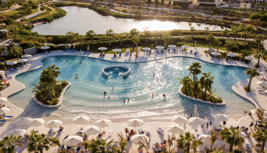 Пляжная зона в Дамак Хиллс