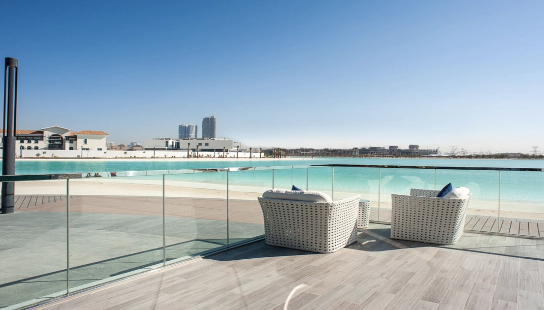 Зона у бассейна в MBR